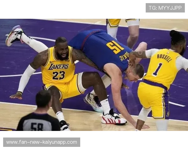 NBA季后赛:湖人队顺利淘汰对手,进入决赛(352 ) NBA季后赛:湖人队顺利淘汰对手,进入决赛(352 )